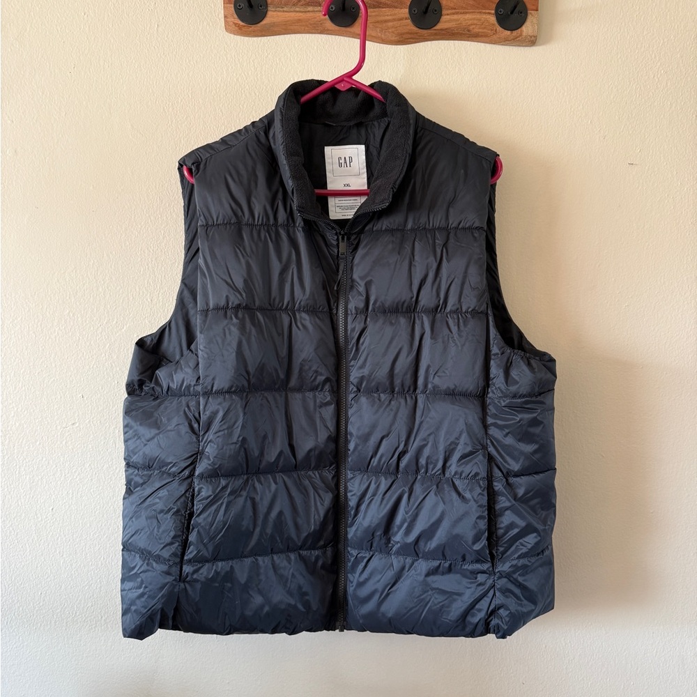 GAP ColdControl Black Quilted Puffer Vest size XXL Water Resistant Recycled Fill